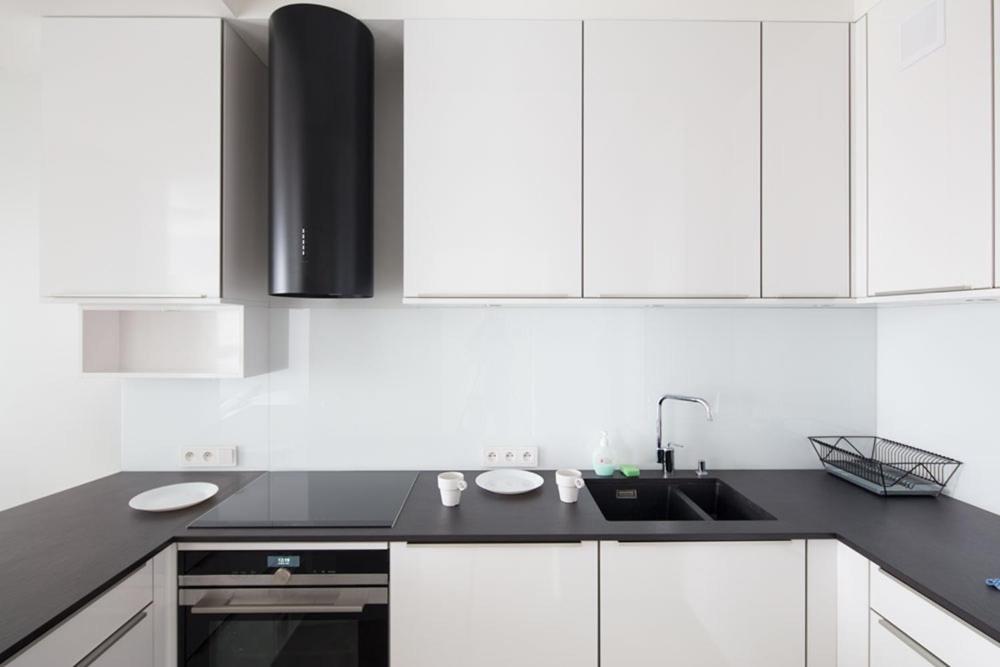 Capital Apartments - Towarowa Познан Екстериор снимка