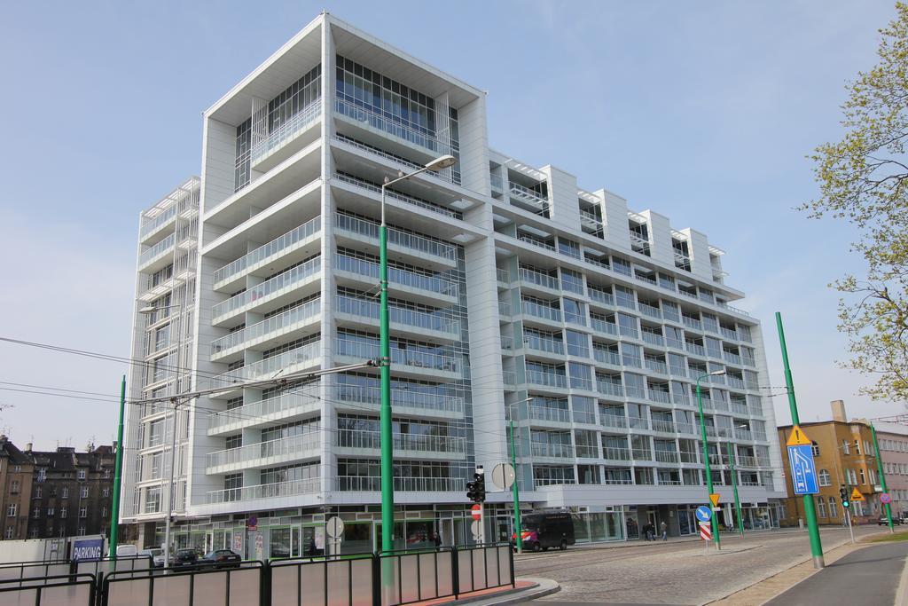 Capital Apartments - Towarowa Познан Екстериор снимка