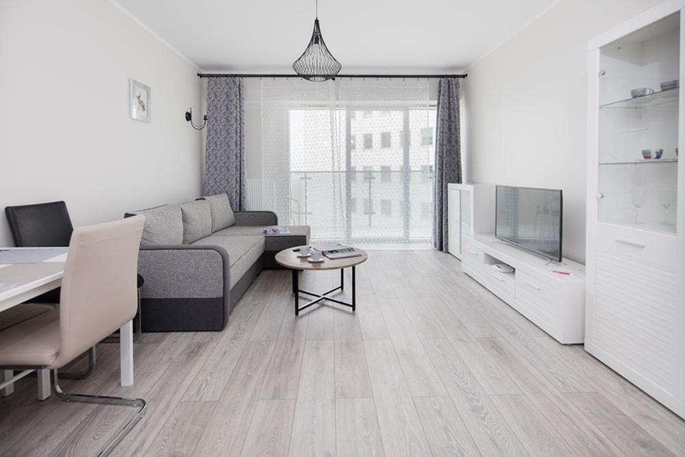 Capital Apartments - Towarowa Познан Екстериор снимка